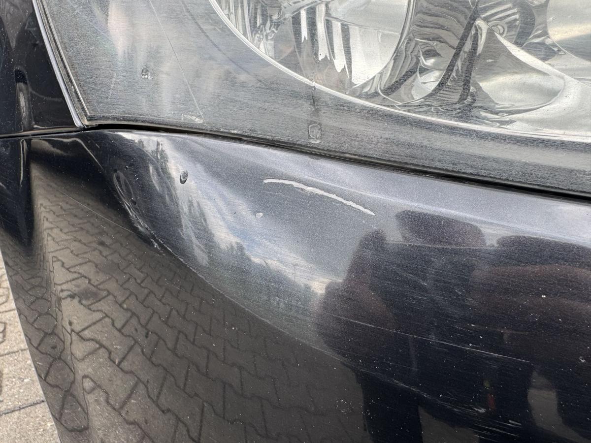 Kia Pro Ceed original Sto&szlig;stange Stossf&auml;nger vorn 1K Black Pearl Bj.2010