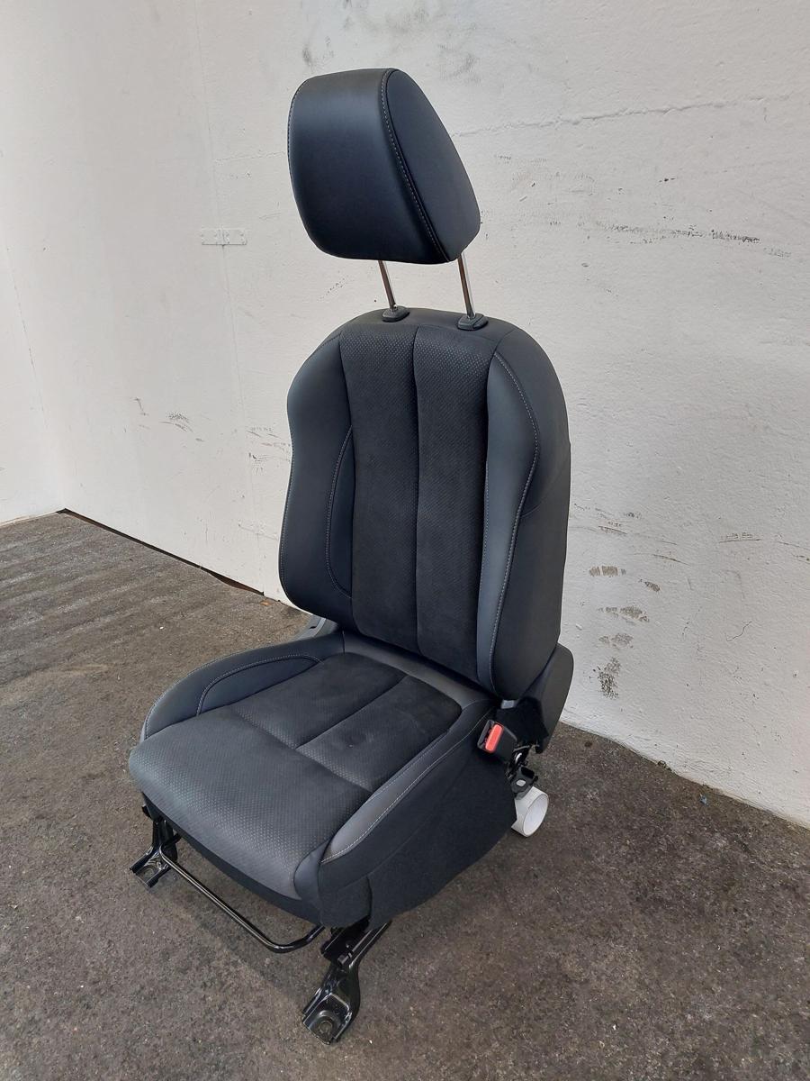Mitsubishi Eclipse Cross GK0 ab21 Sitz vorn rechts Beifahrersitz mechanisch OEM