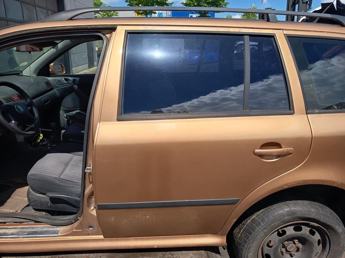 Skoda Octavia Combi 1U original T&uuml;r hinten links Fond Roh F8G Atamacabeige Bj 01