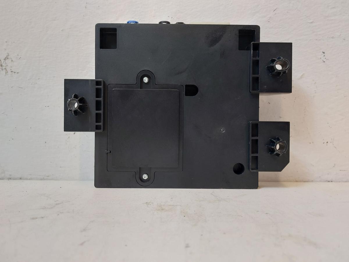 NIO EL6 Elektro SUV Steuerger&auml;t Ecall Onlinedienste OEM