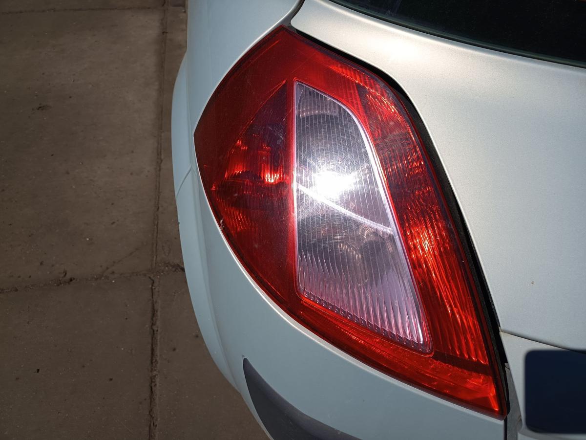 Renault Megane II 3 T&uuml;rer original R&uuml;ckleuchte links Baujahr 2003