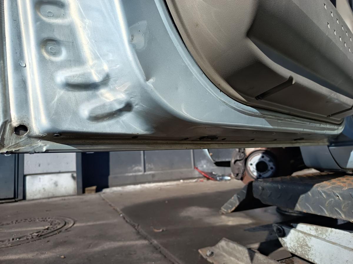 Renault Megane II original T&uuml;r vorn links Fahrer NV632 Gris Boreal Bj 2004