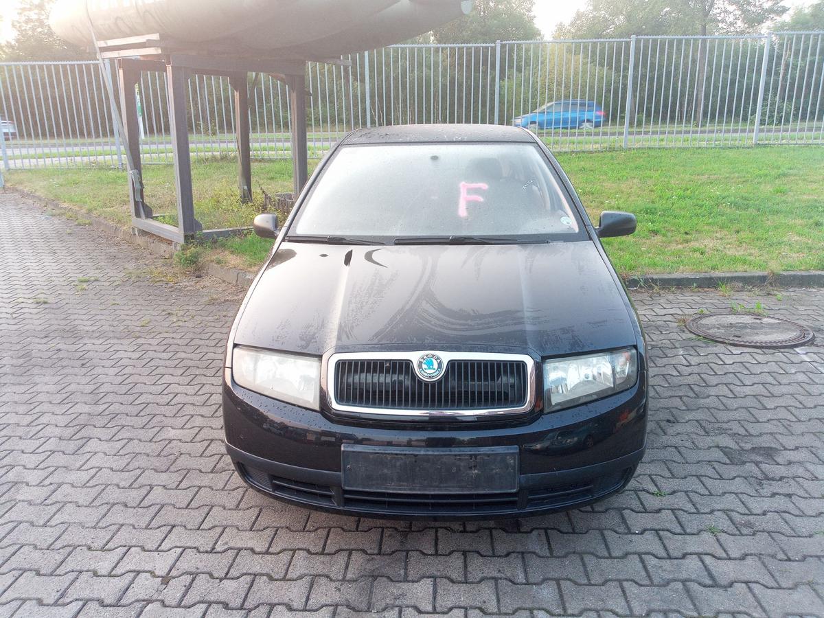 Skoda Fabia 6Y original Stoßstange Stossfänger vorn schwarzmetallic 9910 Bj.2003