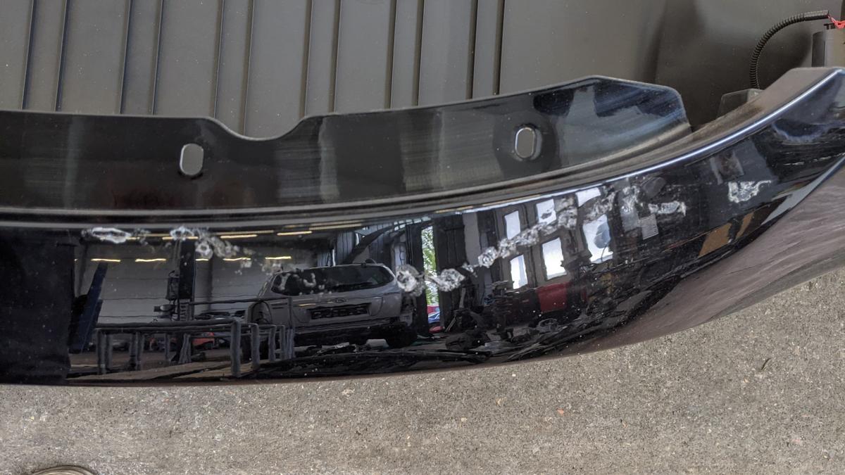 Stoßfänger Stoßstange vorn LED Nebel PDC Front Bumper schwarz Tesla Model Y