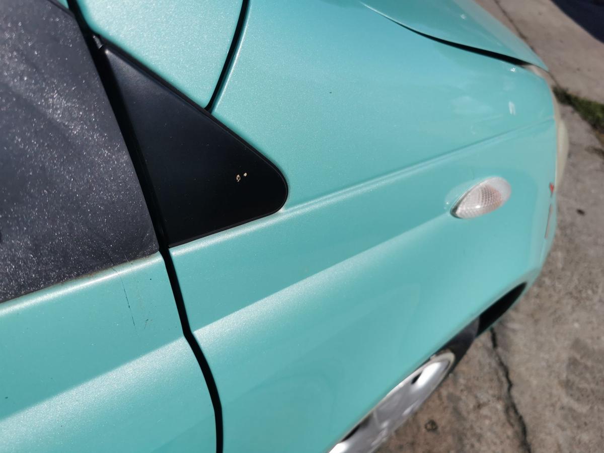 Toyota Yaris XP10 Kotflügel Fender Seitenwand vorn rechts 764 Light Aqua DELLE