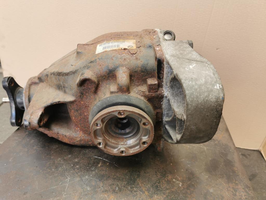 BMW E90/91 BJ05 Differential 2.0D M47 120KW 204D4 6G-Automatik 7529099-04