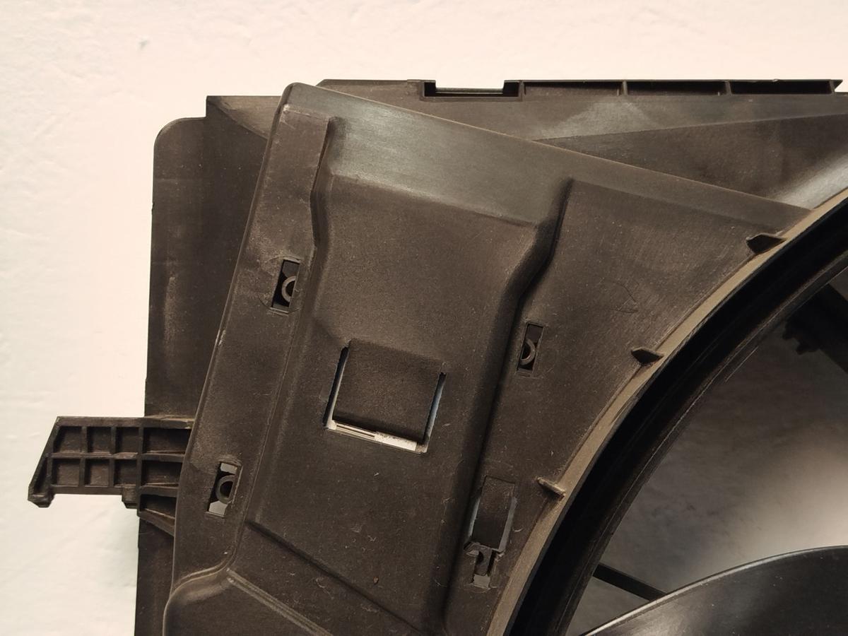 Mercedes C Klasse W204 K&uuml;hlerl&uuml;fter L&uuml;fter K&uuml;hlung L&uuml;fterzarge C300 170kw