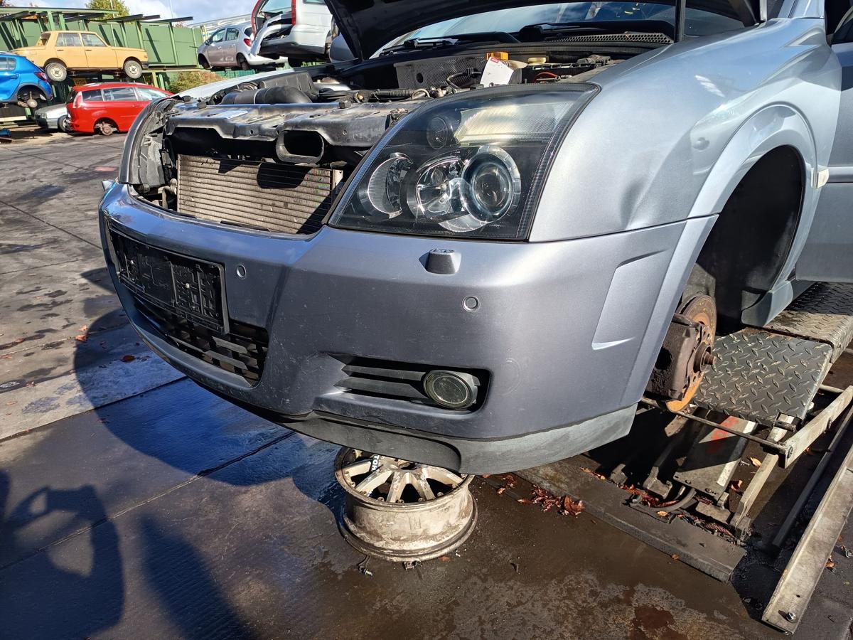 Opel Vectra C original Stoßstange Fänger vorn/Front Z163 Lichtsilber Bj 2004