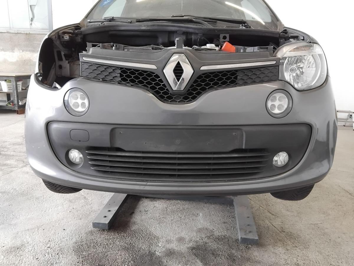 Renault Twingo 3 original Sto&szlig;stange Stossf&auml;nger vorn besch&auml;digt BJ2018