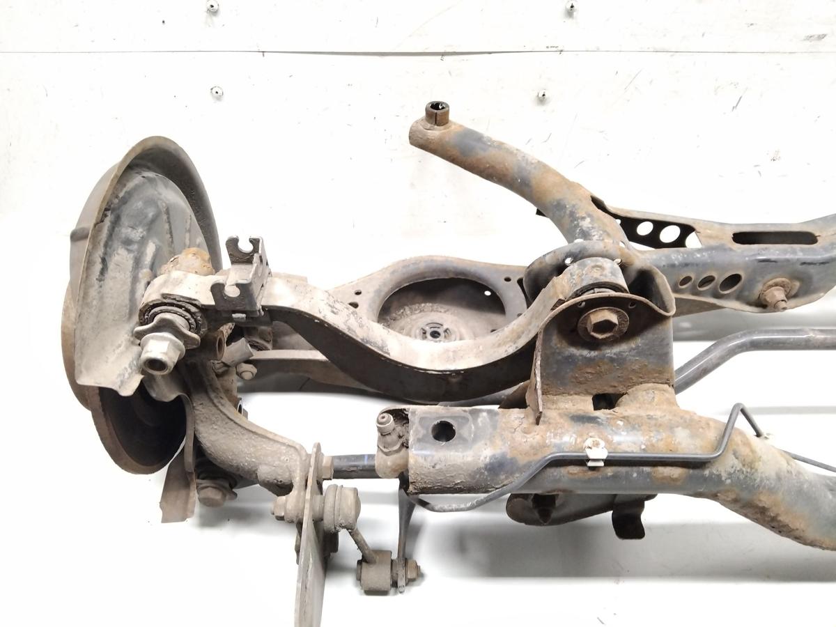 Audi A3 8P Facelift Hinterachse komplett 1.4TFSI 92kw Bj.2010