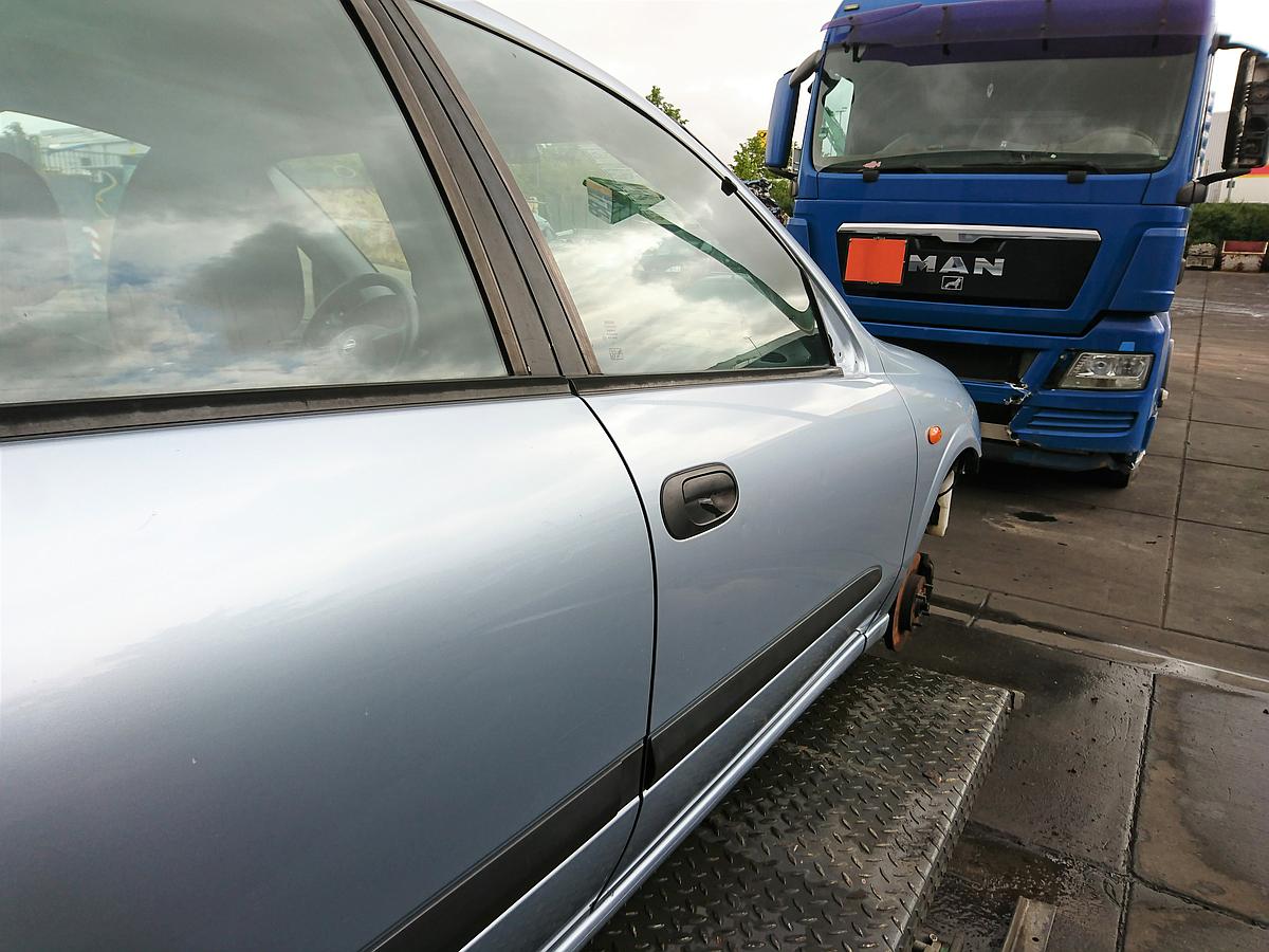 Nissan Almera Limo SFH orig Tür vorn rechts Beifahrertür B22 Perlblau met Bj 04