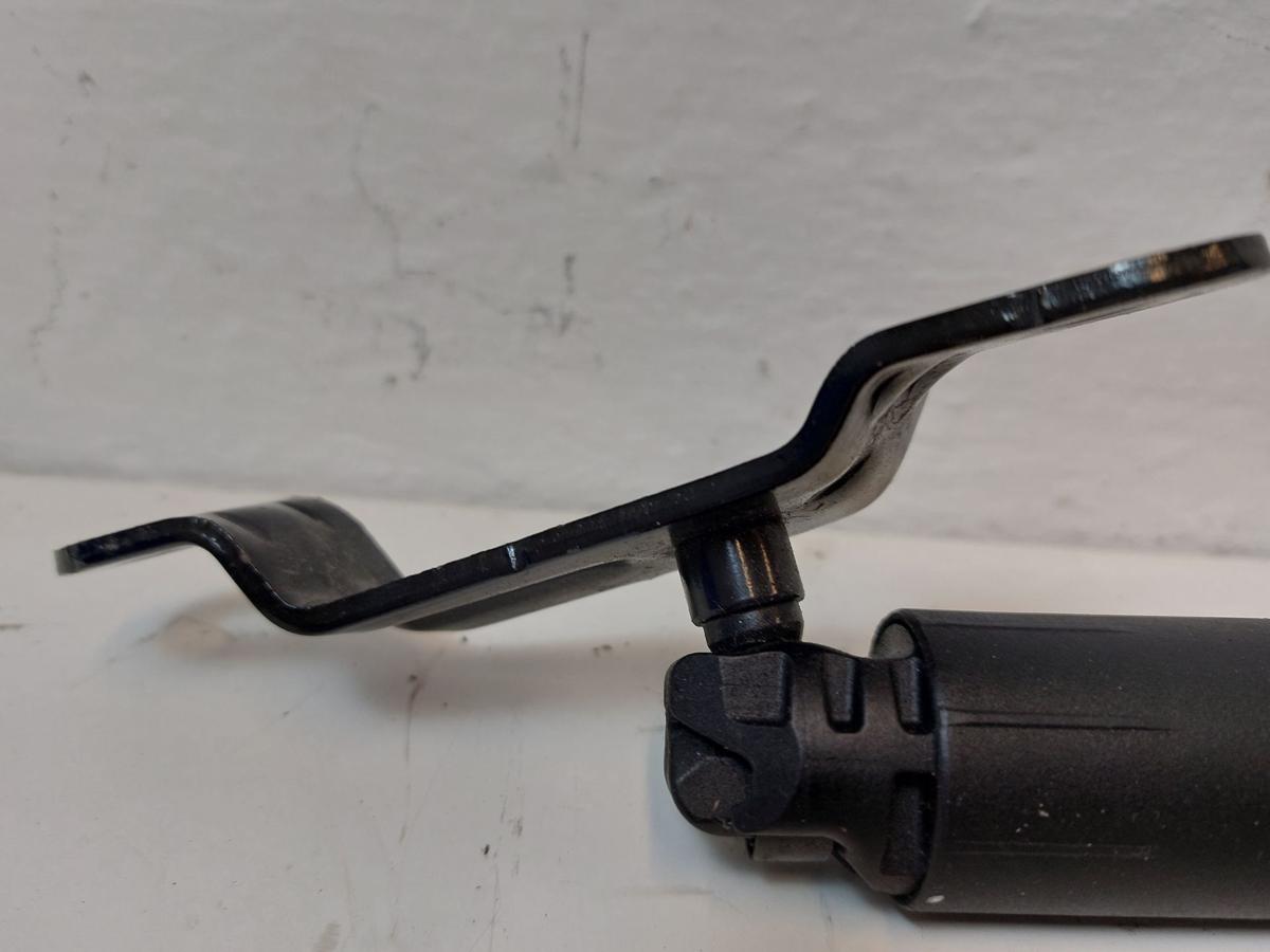 NIO EL6 Elektro SUV Hubzylinder links elek Heckklappe &Ouml;ffner Antriebseinheit