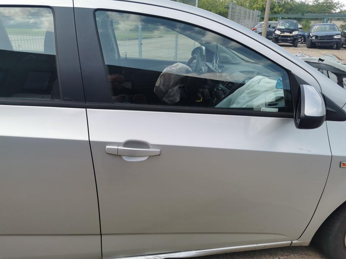 Chevrolet Aveo T300 Beifahrertür Tür Rohbau Autotür vorn rechts silber met 5trg