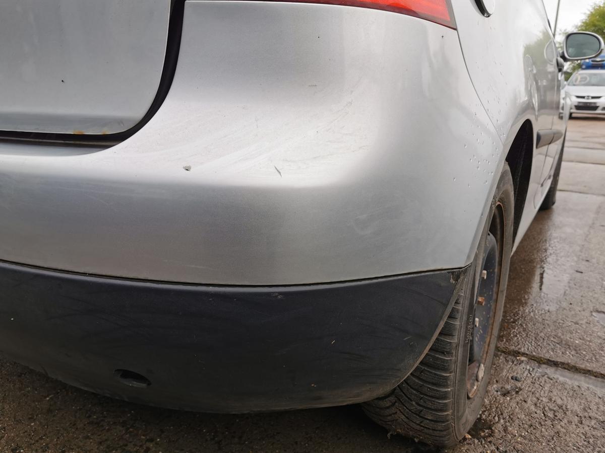 VW Golf V 5 Stossfänger Stossstange Bumper hinten 3 Türer LA7W Reflexsilber Met VW Golf V 5 Stossfänger Stossstange Bumper hinten 3 Türer LA7W Reflexsilber Met