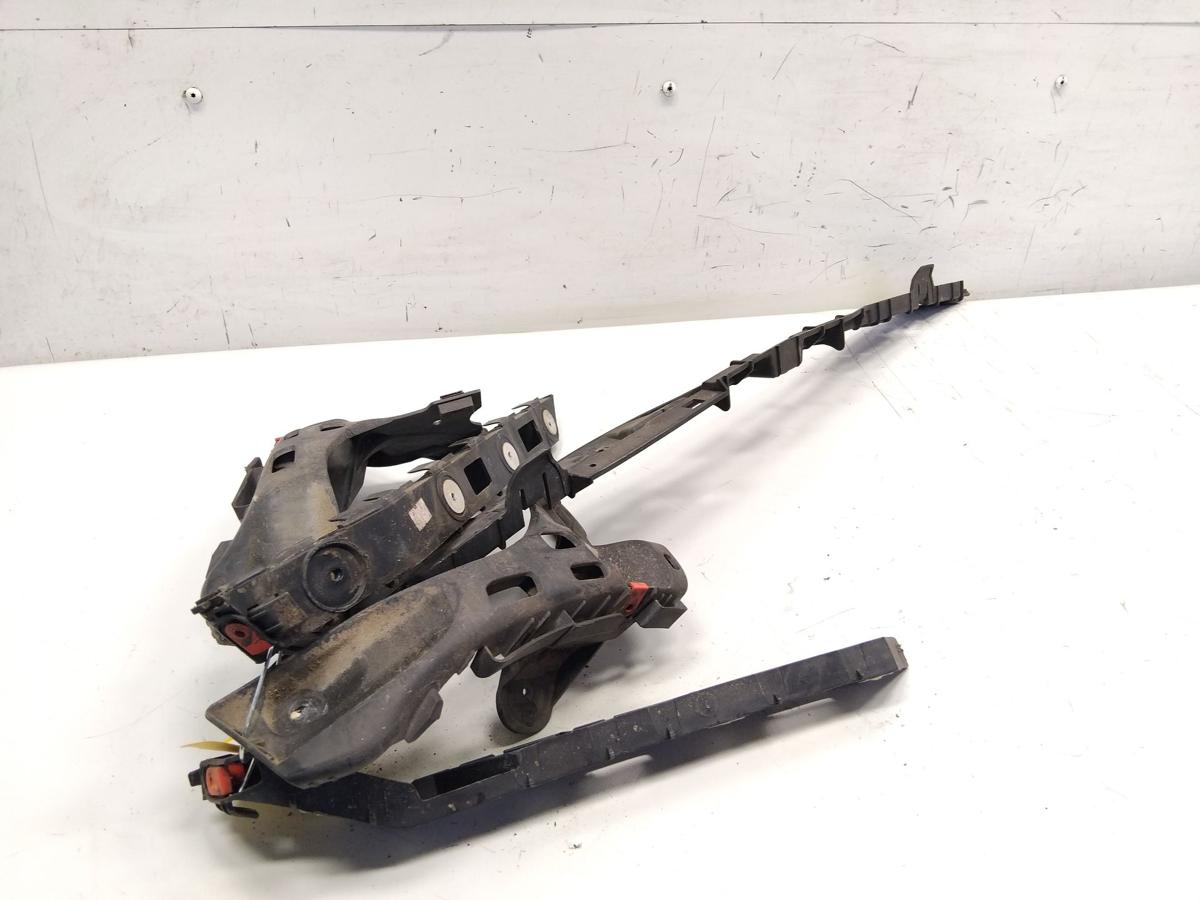 Opel Astra H Caravan original Satz F&uuml;hrungen Halter Sto&szlig;f&auml;nger hinten Bj.2008