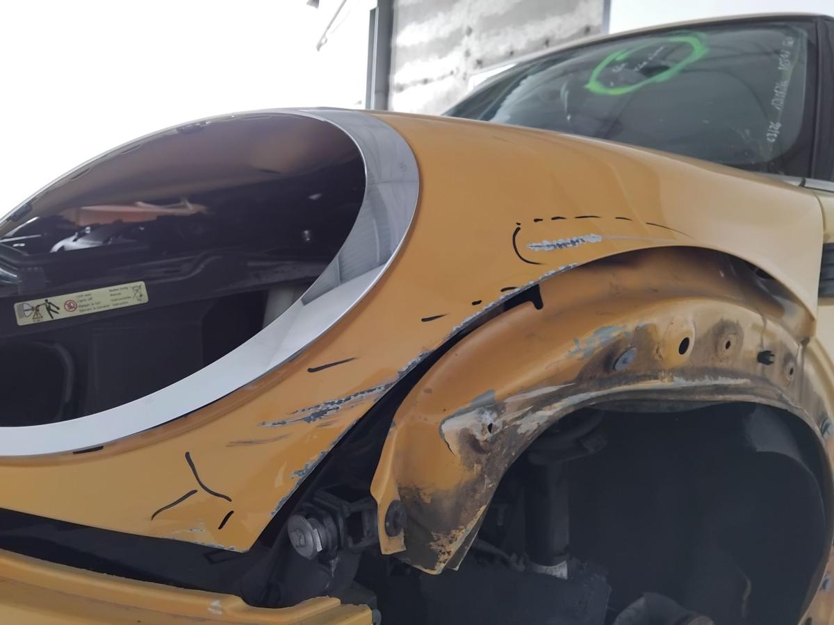 Mini II R56 One Motorhaube Deckel vorn besch&auml;digt A58 Mellow Yellow BJ2008