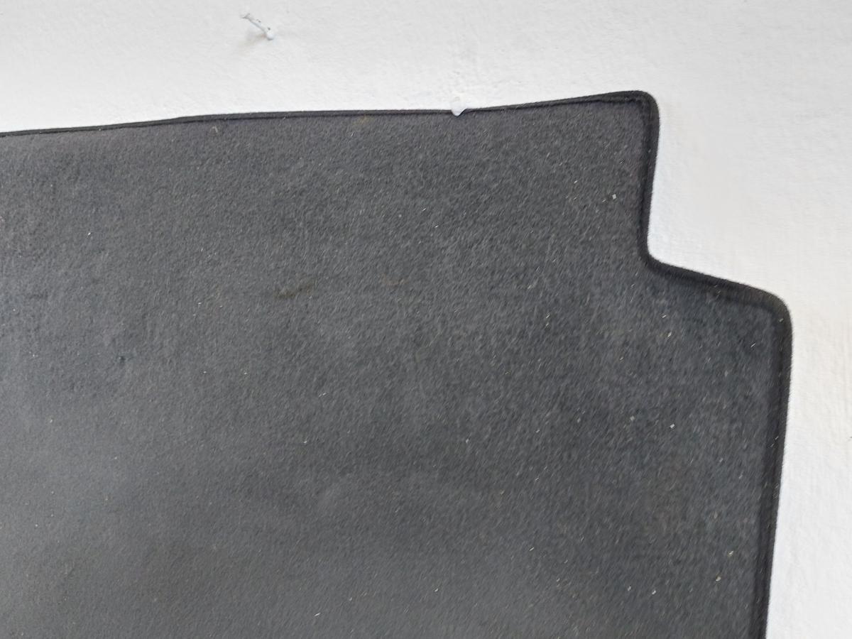 Mercedes W211 Limo E Klasse Bodenbelag Teppich Kofferraumboden Ladeboden