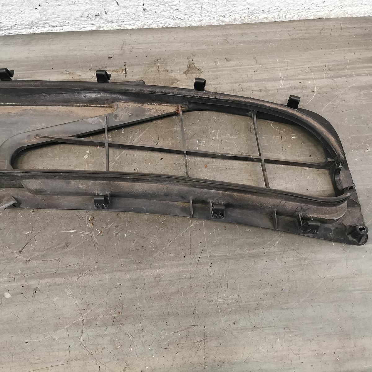 Mercedes CL500 C215 Windlauf Abdeckung Wasserkasten 2208800105