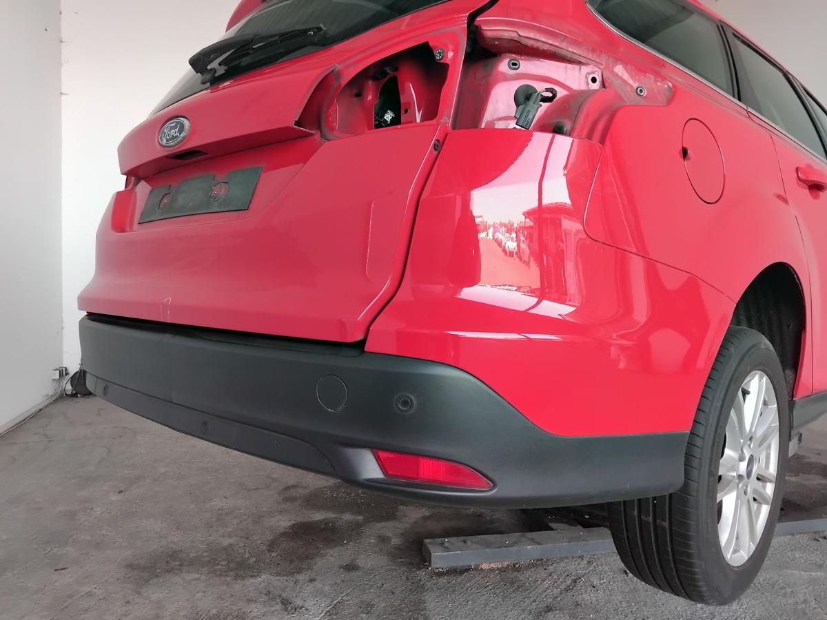 Ford Focus 3 DYB Turnier orig Sto&szlig;f&auml;nger Sto&szlig;stange hinten PDC racerot BJ2013