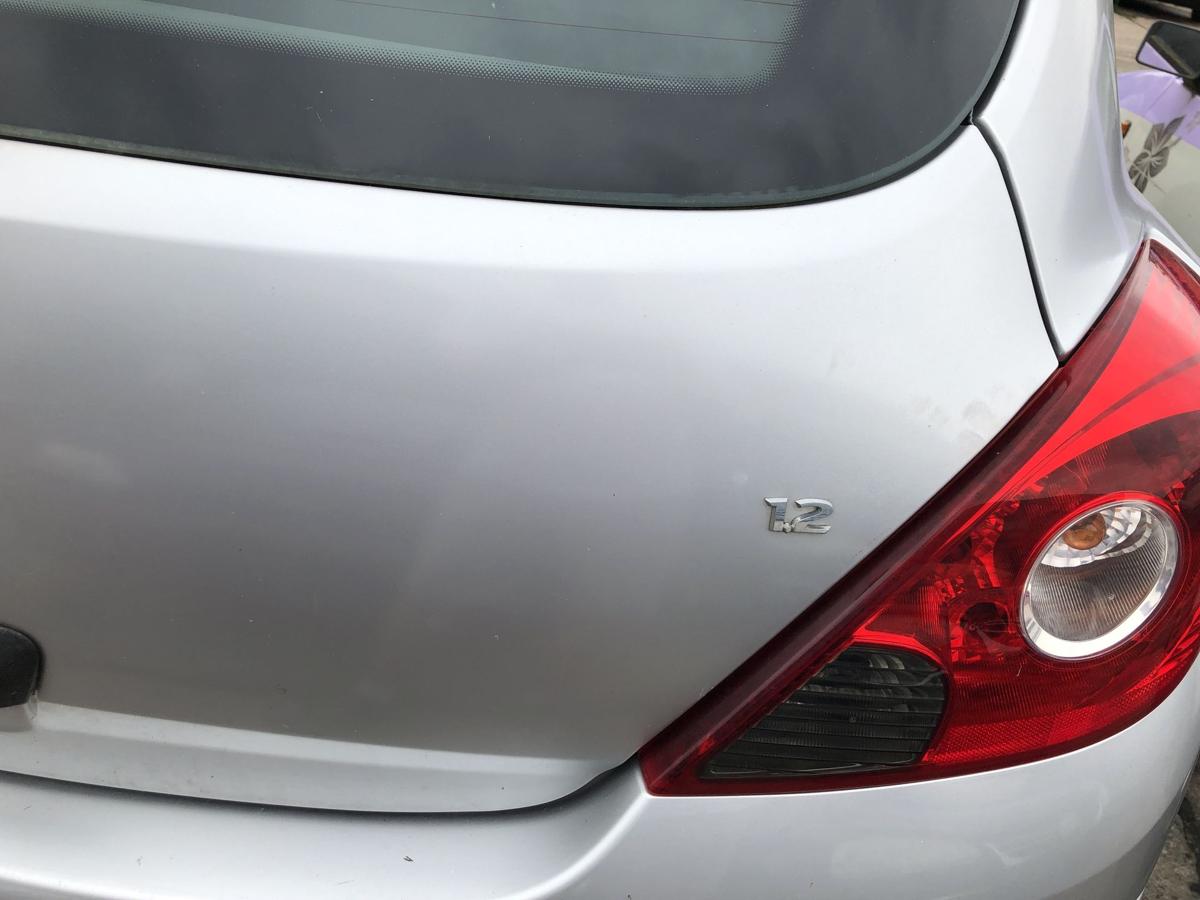 Opel Corsa D Heckklappe mit Heckscheibe 3 t&uuml;rer 2AU Starsilber Heckdeckel
