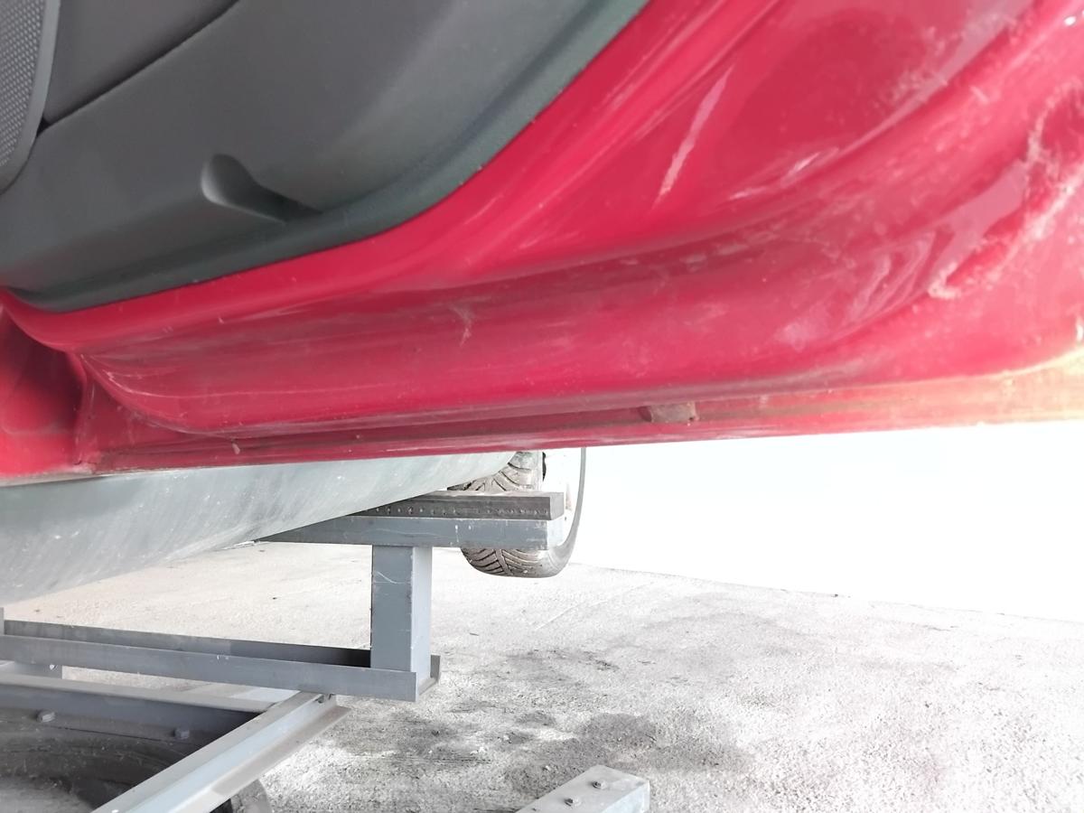 Seat Altea XL 5P T&uuml;r hinten links emocionrot LS3H Langversion BJ2008