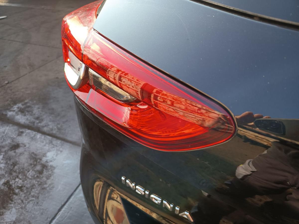 Opel Insignia B Sports Tourer original R&uuml;ckleuchte links innen LED Heck Bj 2019