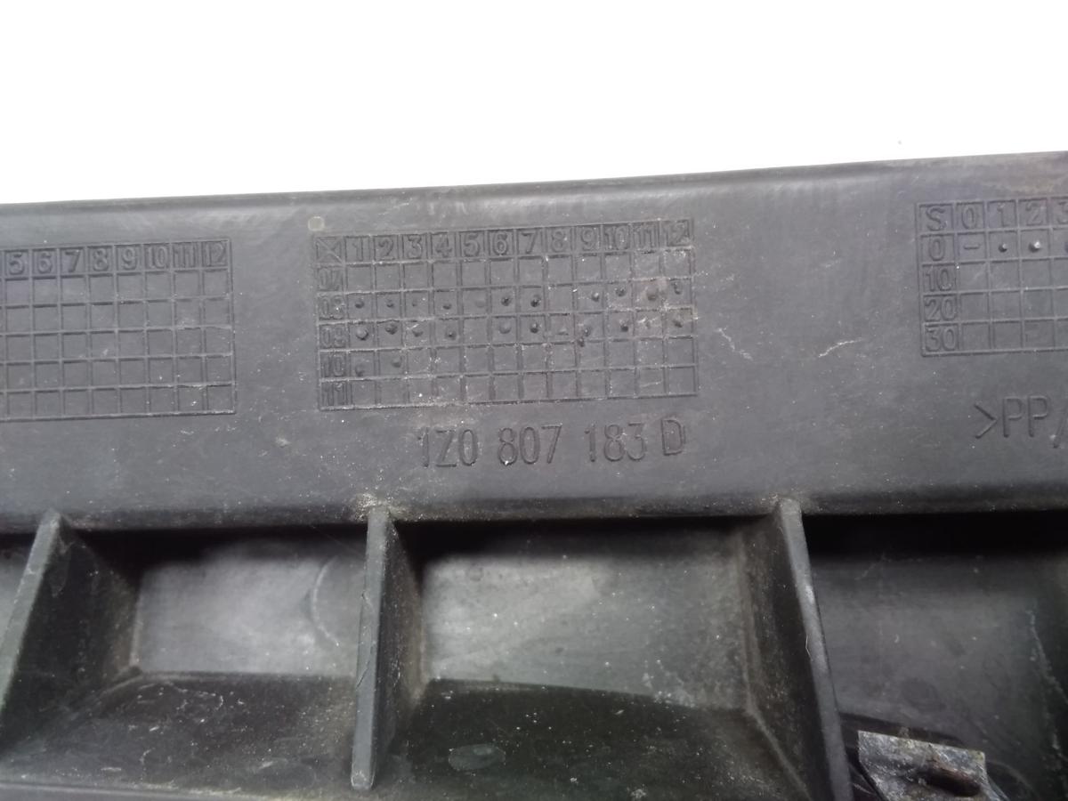 Skoda Octavia 2 1Z Facelift original Satz Führungen Stoßfänger vorn Bj.2010