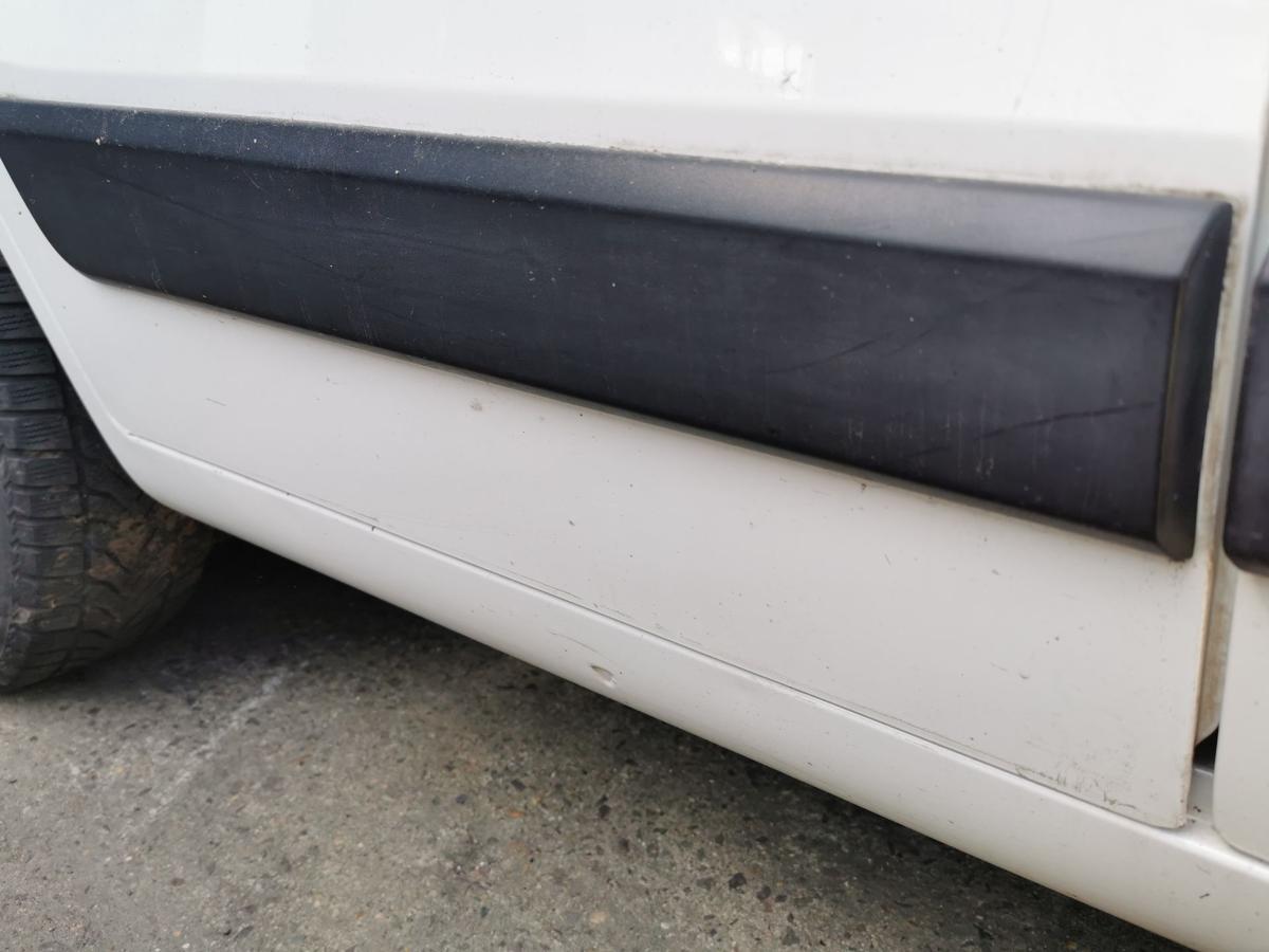 Peugeot Bipper A Schiebetür Tür Autotür rechts hinten EWP WEISS BANQUISE BEULEN