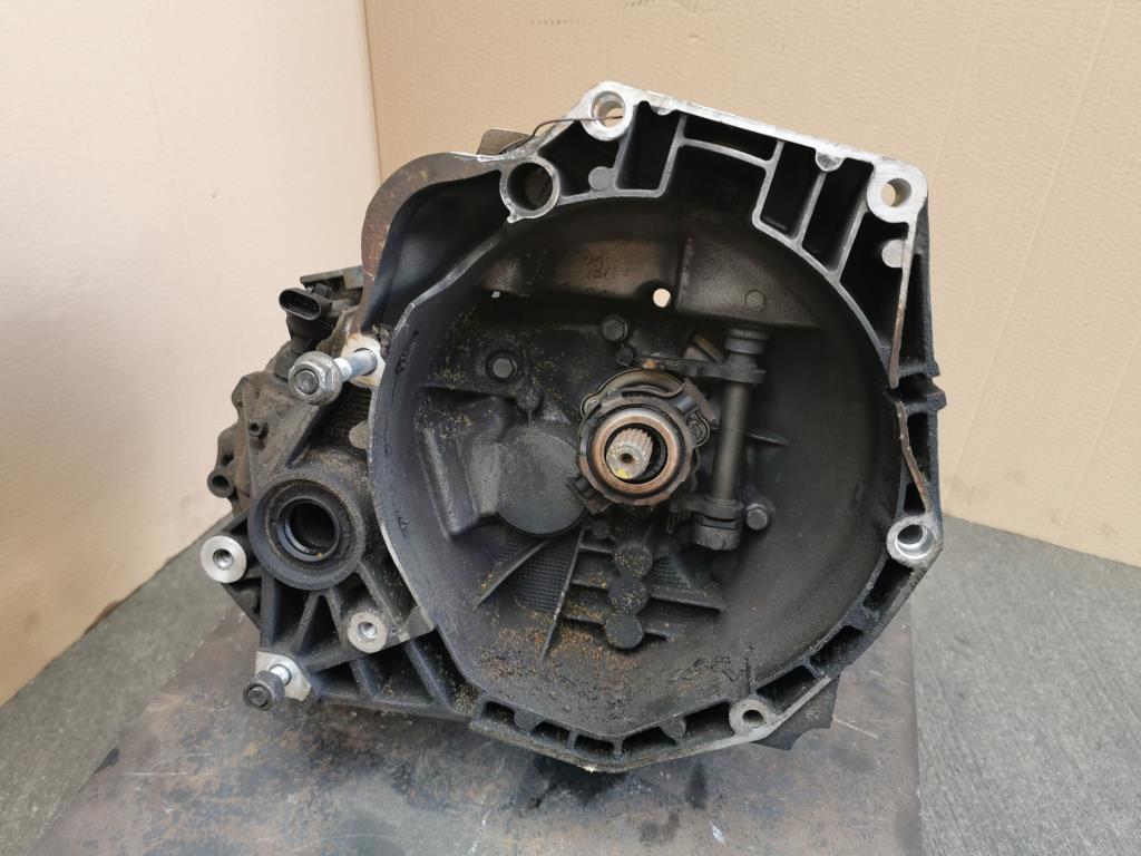 Fiat Doblo BJ 2007 gebrauchtes Getriebe 1.3D 62KW 5-Gang 123480Km