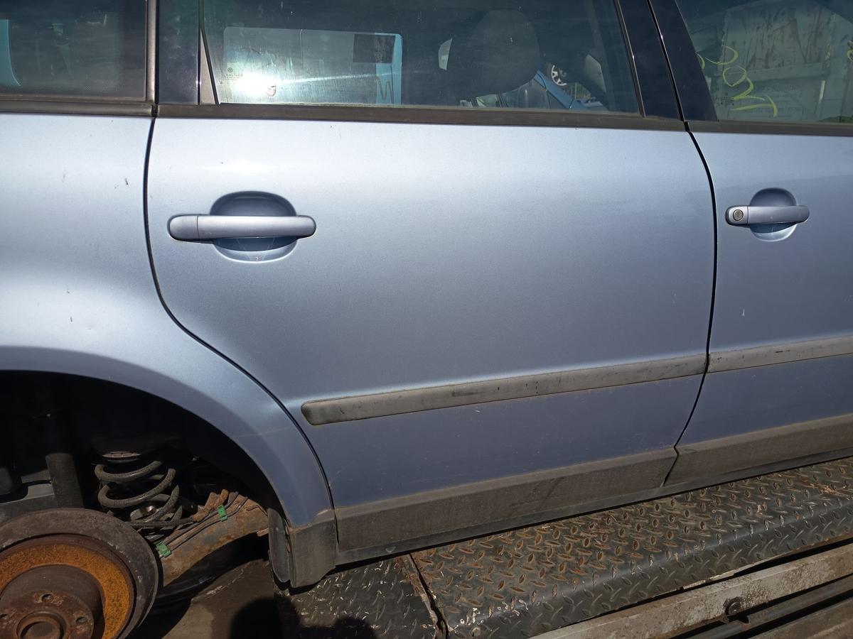VW Passat 3B5 Kombi original Tür hinten links LL5Y Blau Baujahr 1998