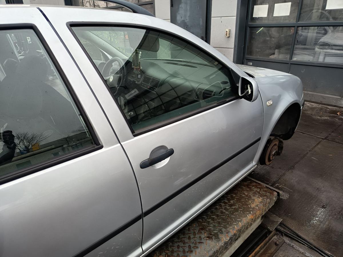 VW Golf IV Variant original T&uuml;r vorn rechts Beifahrer A7W Reflexsilber Bj 2003