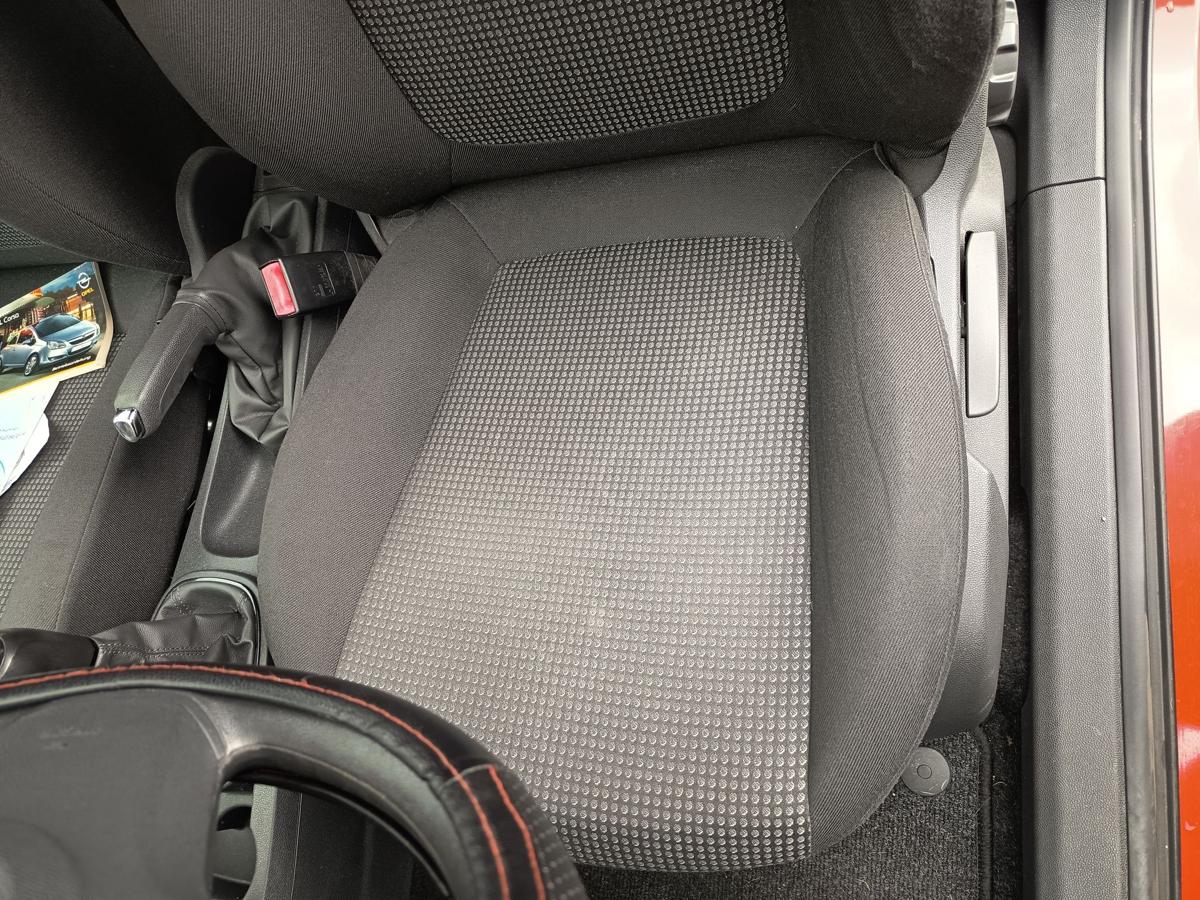Opel Corsa D original Sitz vorne links 3 T&uuml;rer Stoff Baujahr 2009