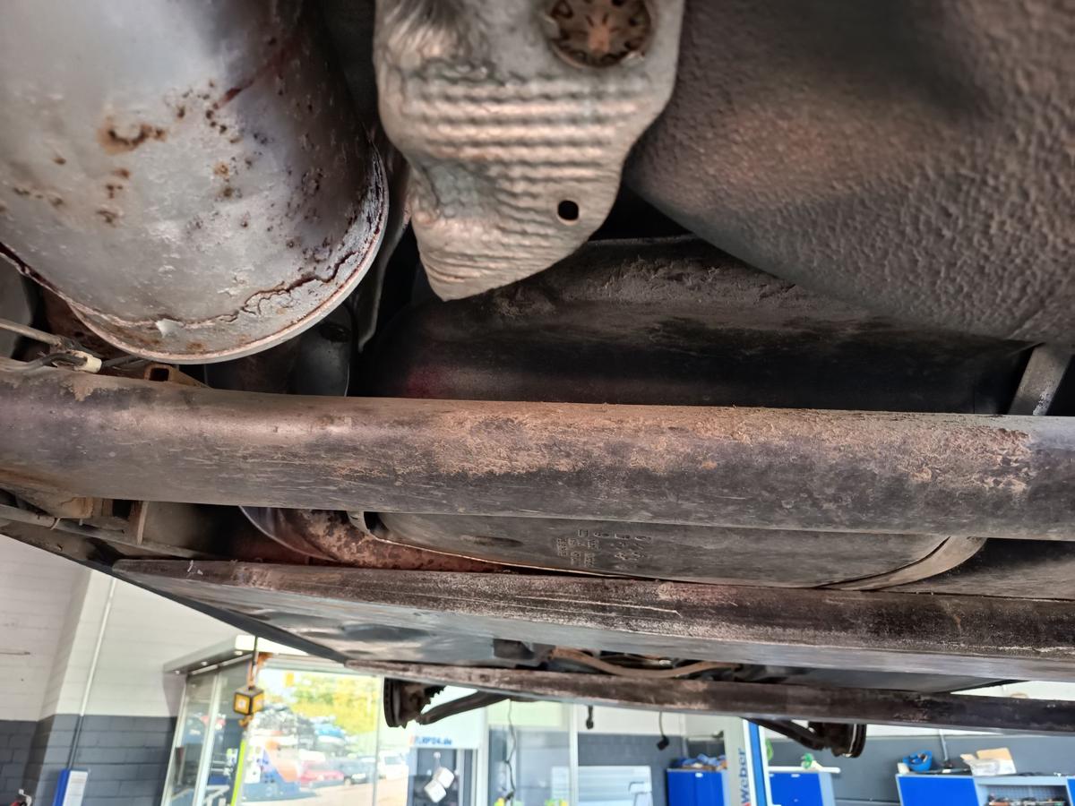 Skoda Fabia III NJ original Hinterachse Tr&auml;ger scheibegebremst 6C0500051 Bj 2015
