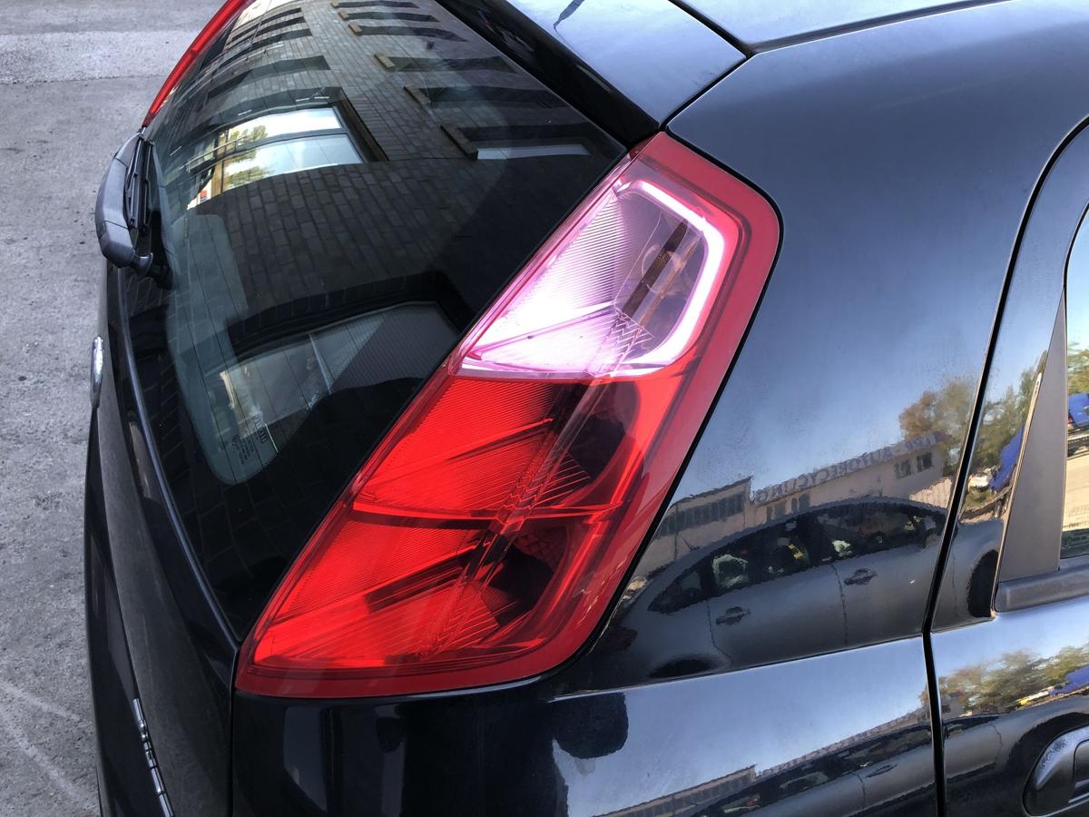 Fiat Grande Punto 199 R&uuml;ckleuchte rechts R&uuml;cklicht Heckleuchte bis 2009