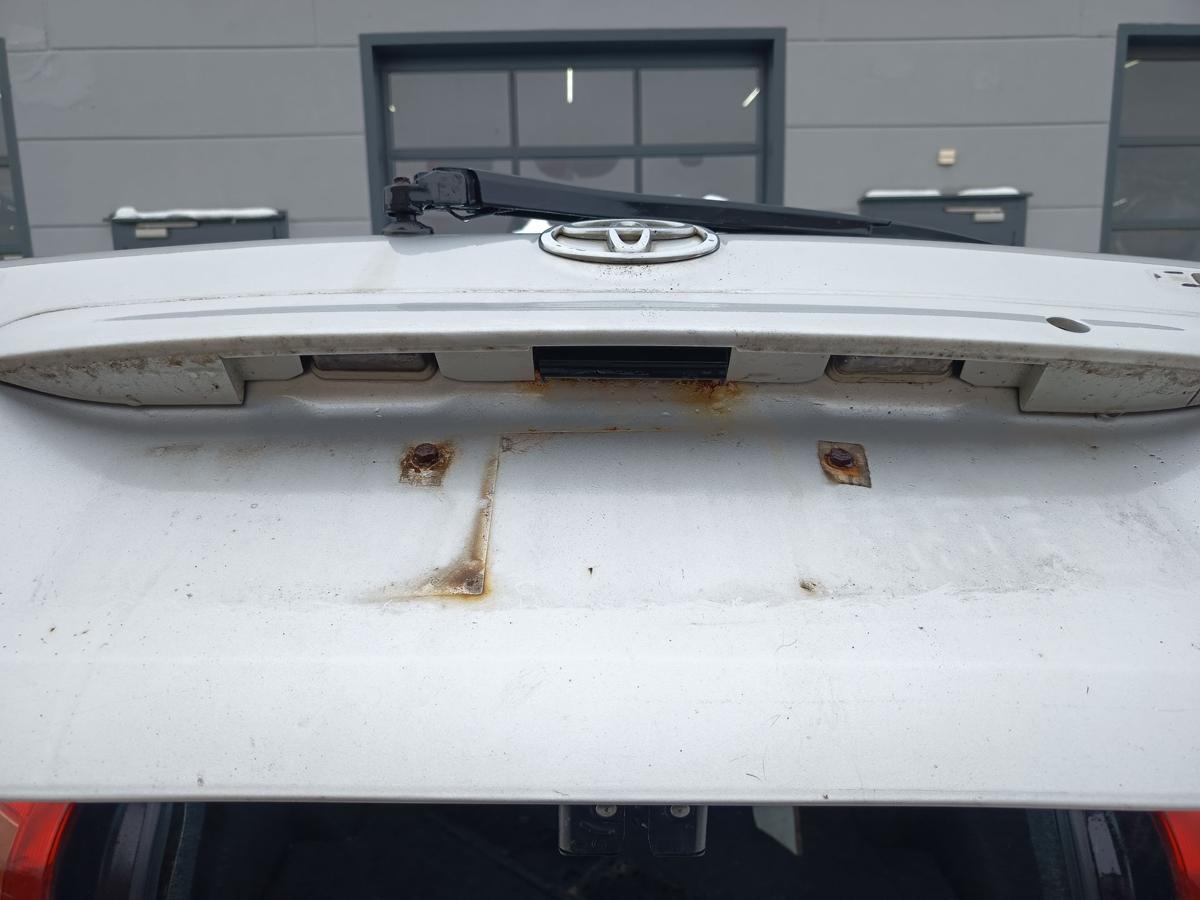 Toyota Corolla E12 original Heckklappe mit Scheibe 199 Silber Bj 2002