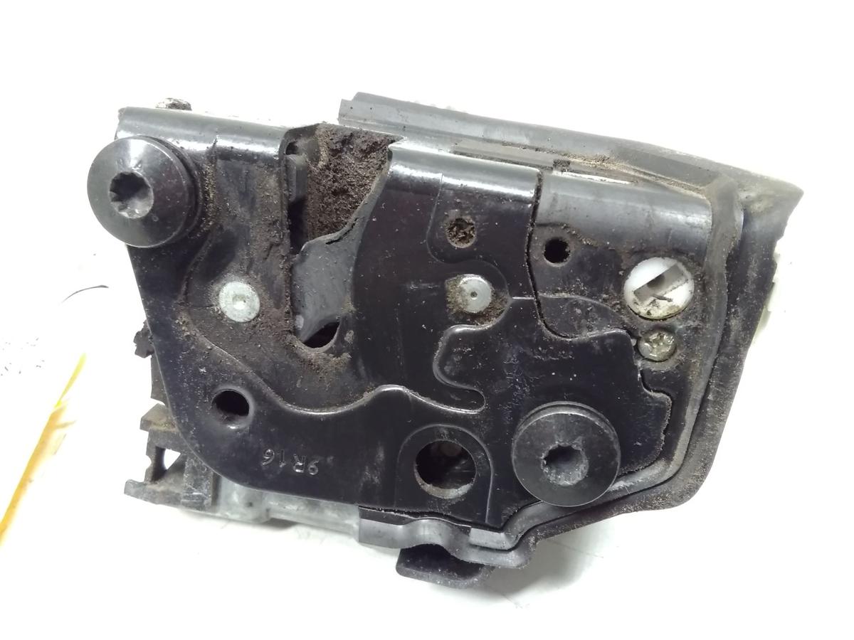 Audi A1 8X original T&uuml;rschlo&szlig; vorn rechts mit Zentralverriegelung Bj.2017