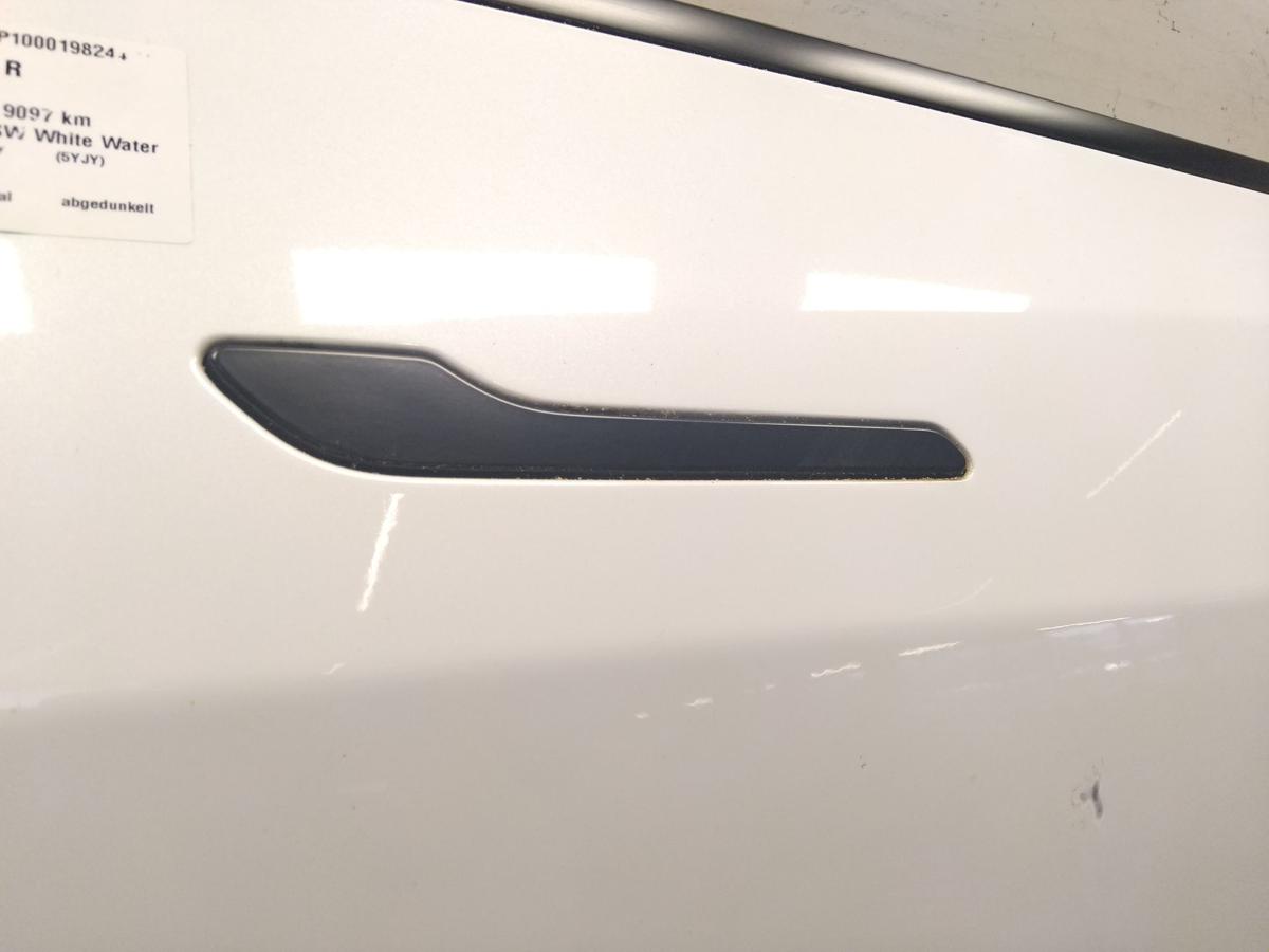 Tesla Model Y original T&uuml;r vorn rechts Beifahrert&uuml;r wei&szlig;metallic PPSW BJ2023