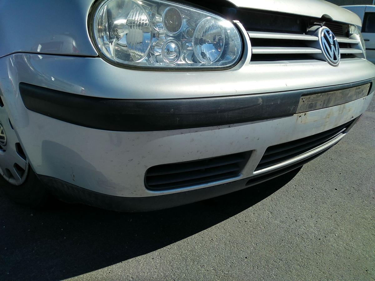 VW Golf 4 original Sto&szlig;stange Sto&szlig;f&auml;nger vorn satinsilbermetallic LB7Z Bj.1998