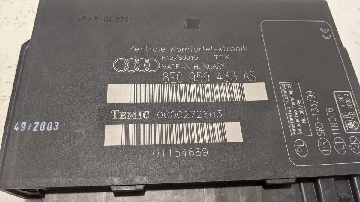 Audi A4 8E Komfortsteuergerät Zentrale Komfortelektronik Steuergerät Komfort