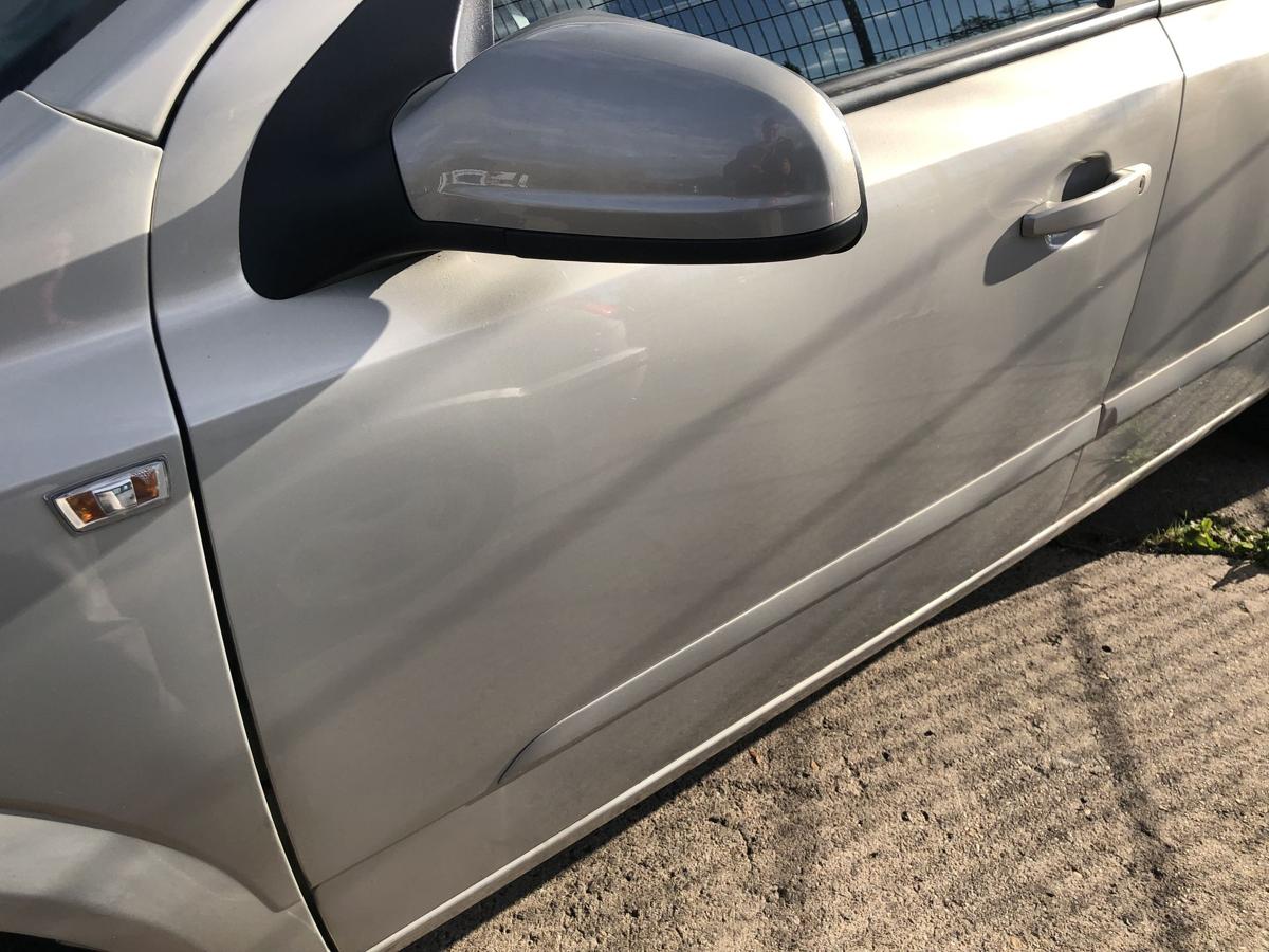 Opel Astra H Caravan Tür vorn links Fahrertür auch 5 türer Z167 Pannacotta