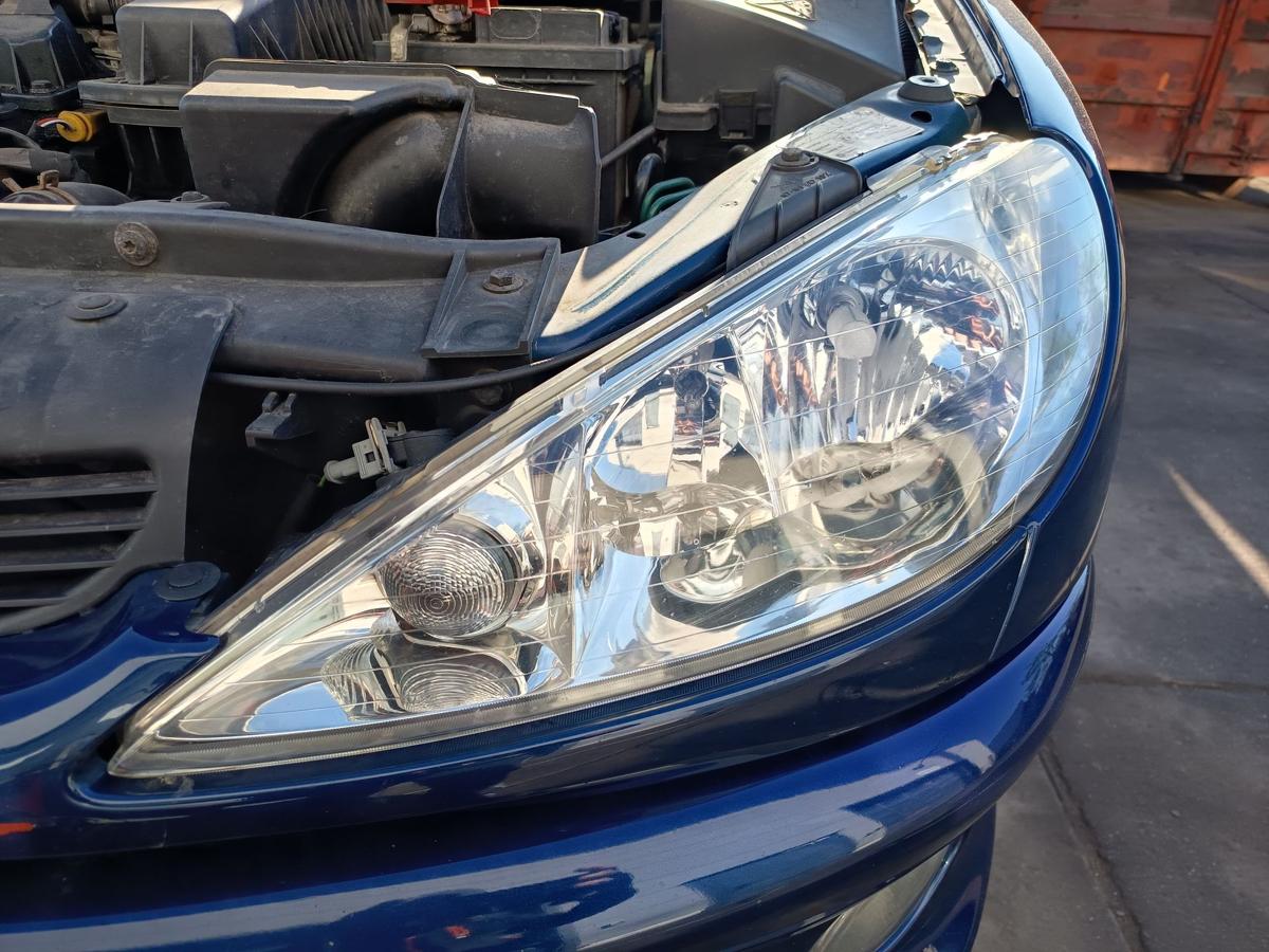 Peugeot 206CC original Hauptscheinwerfer links Halogen Front Licht Bj 2006