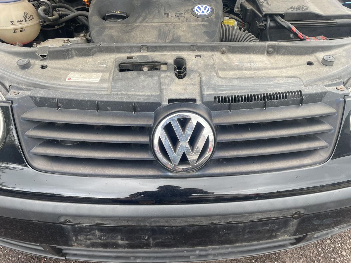 VW Polo 9n1 Kühlergrill Grill Frontgrill BJ2003