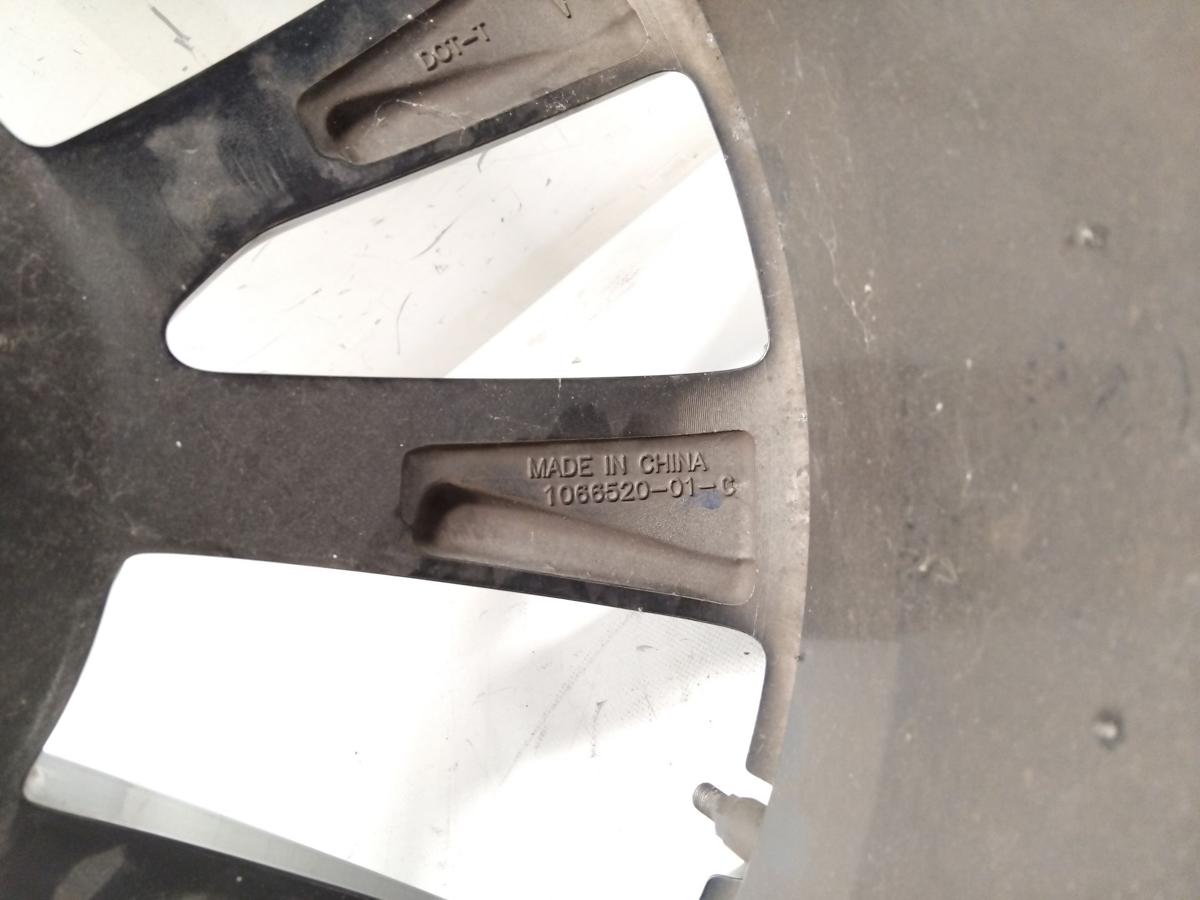 Tesla Model S original Alufelge 9.0Jx21 ET40 mit M&auml;ngeln Bj.2019 1066520-00-C