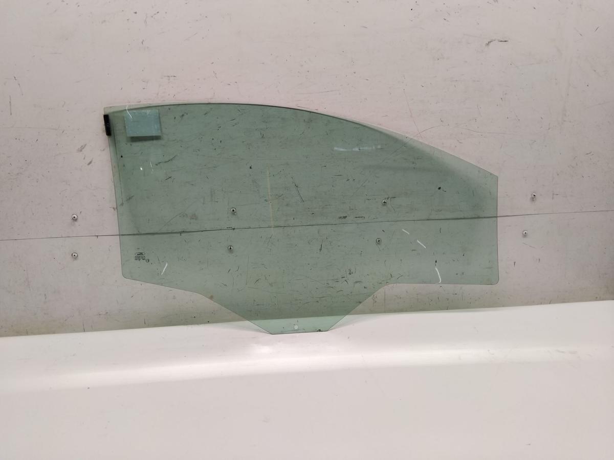 Ford Ka 2 RU8 T&uuml;rscheibe links gr&uuml;ncolor Bj.2009