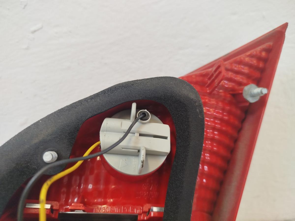 Kia Venga YN R&uuml;ckleuchte innen links Heckleuchte Innenteil Heckklappe bis 2016