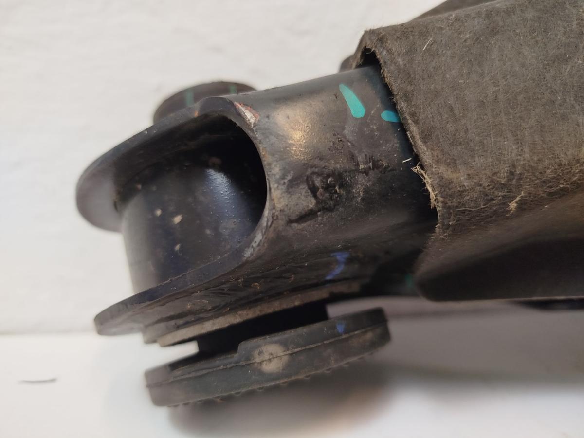 NIO EL6 Elektro SUV Querlenker hinten links unten Achslenker Hinterachse