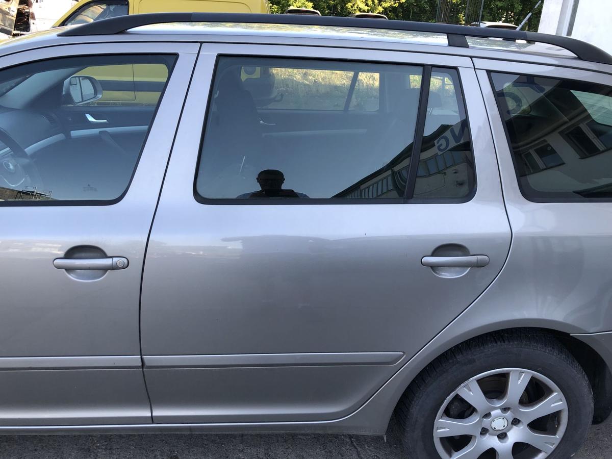 Skoda Octavia 1Z ab09 T&uuml;r hinten links Fondt&uuml;r im Rohbau LF8H Cappuccino Beige