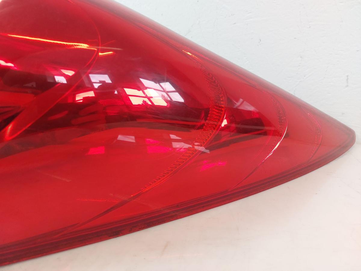 Peugeot 207SW Rückleuchte Schlussleuchte Rücklicht Lampe hinten rechts Kombi SW