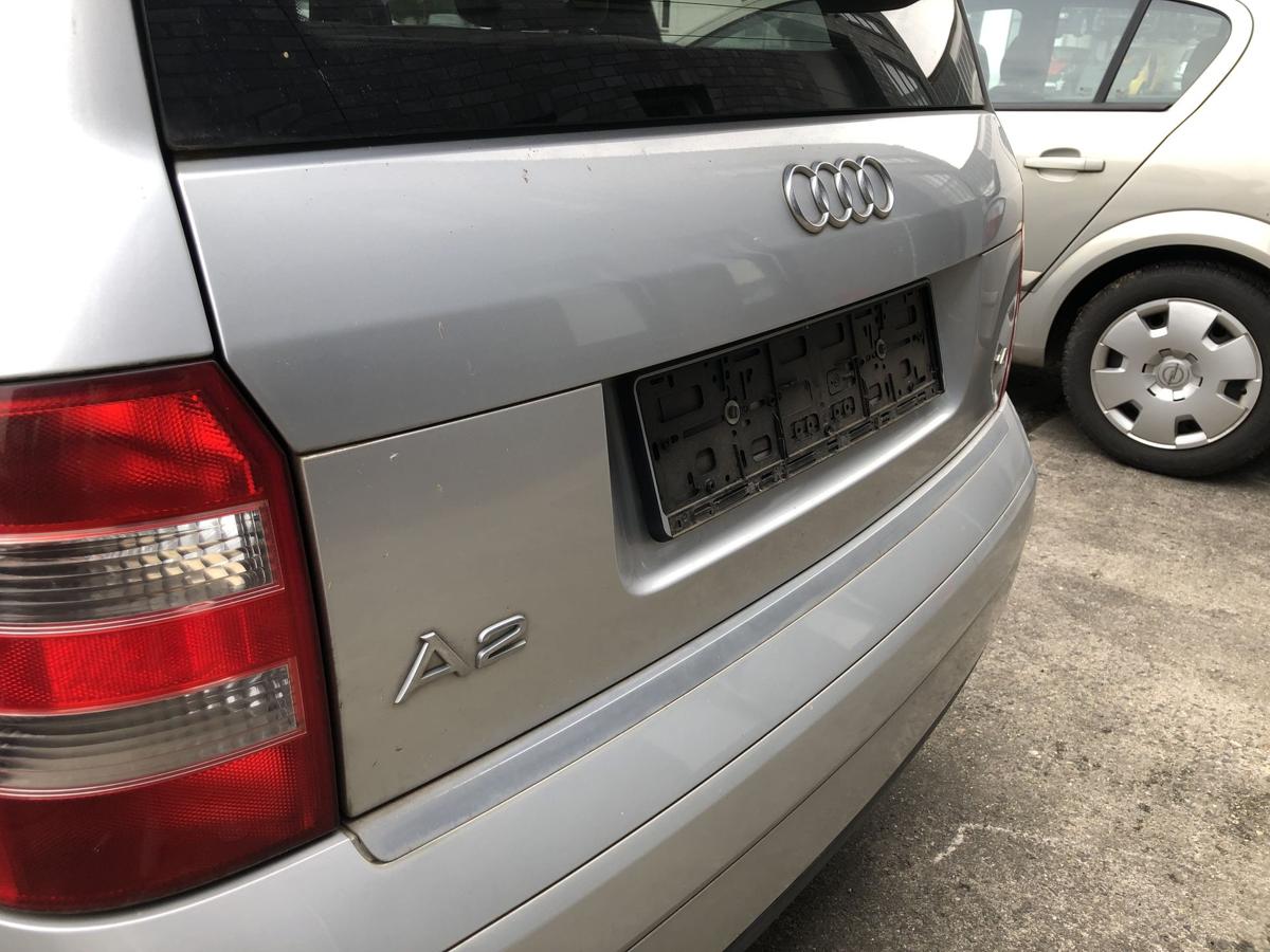 Audi A2 8Z Heckklappe Kofferklappe Kofferraumdeckel Heckdeckel LY7W Lichtsilber