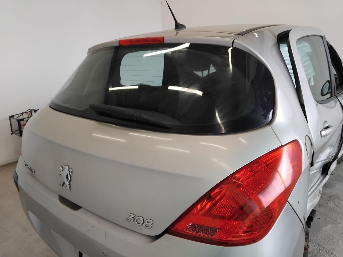 Peugeot 308 I Heckklappe aschgraumetallic ETS mit Scheibe BJ2009 Delle